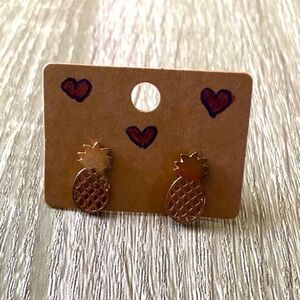 NWOT … Gold PINEAPPLE Earrings